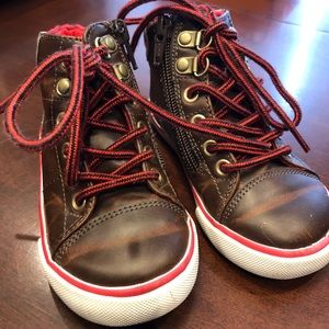 Gap Toddler boys size 8 boots